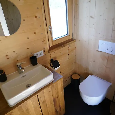 Holzhaus Am Bergheider 펜션 *